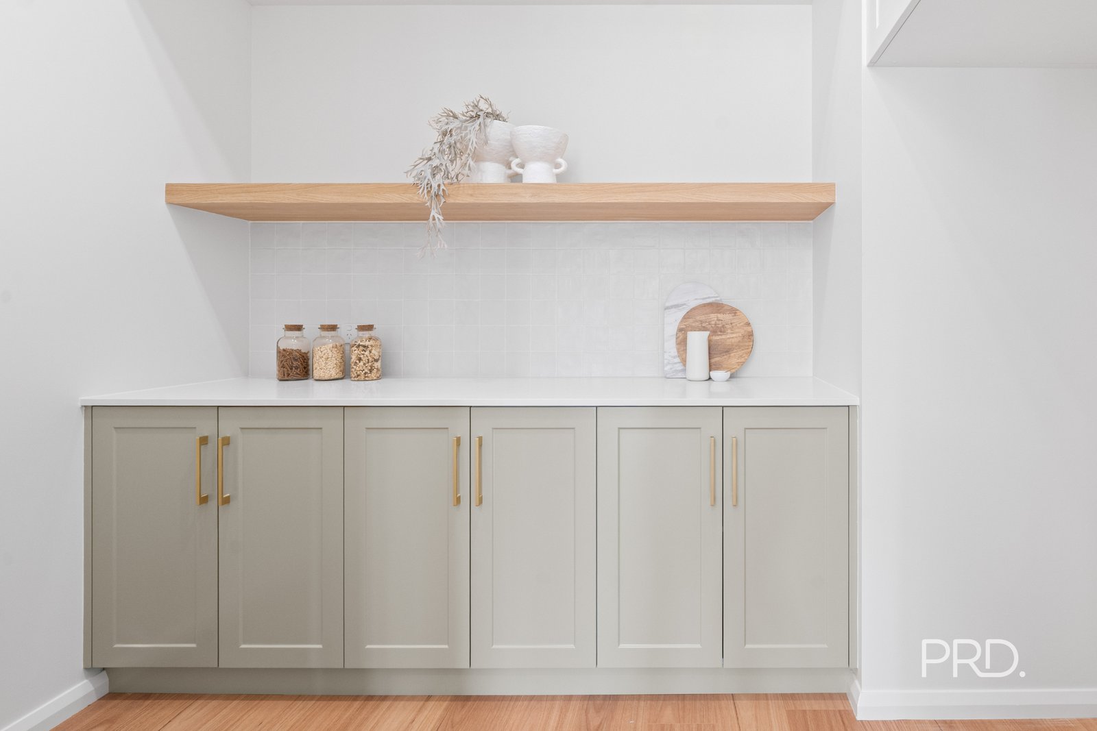 102 The Esplanade Central  WAGGA WAGGA 18