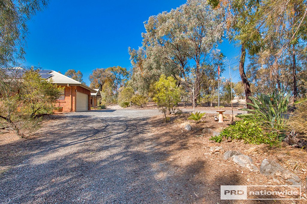 102 Tregarthen Road TAMWORTH 3