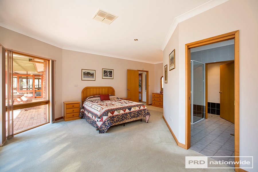 102 Tregarthen Road TAMWORTH 10