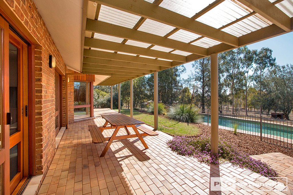 102 Tregarthen Road TAMWORTH 16