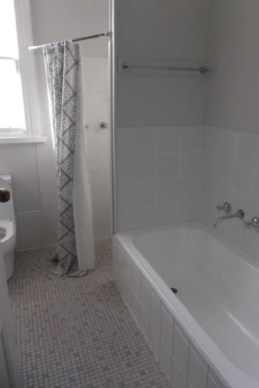 102 Tumut Street ADELONG 8