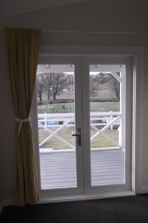 102 Tumut Street ADELONG 10