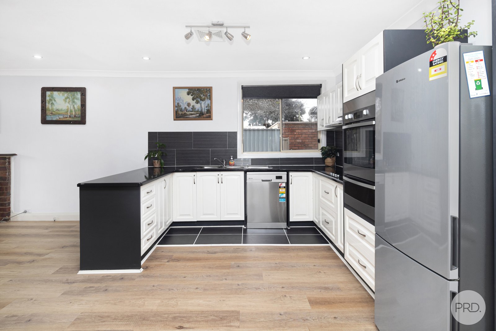 102 Vickers Street SEBASTOPOL 8