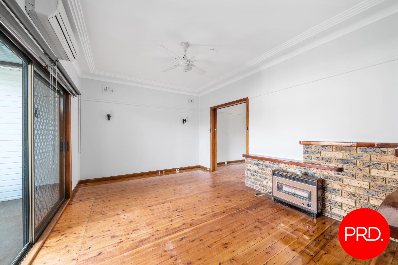 102 Weston Street PANANIA 4