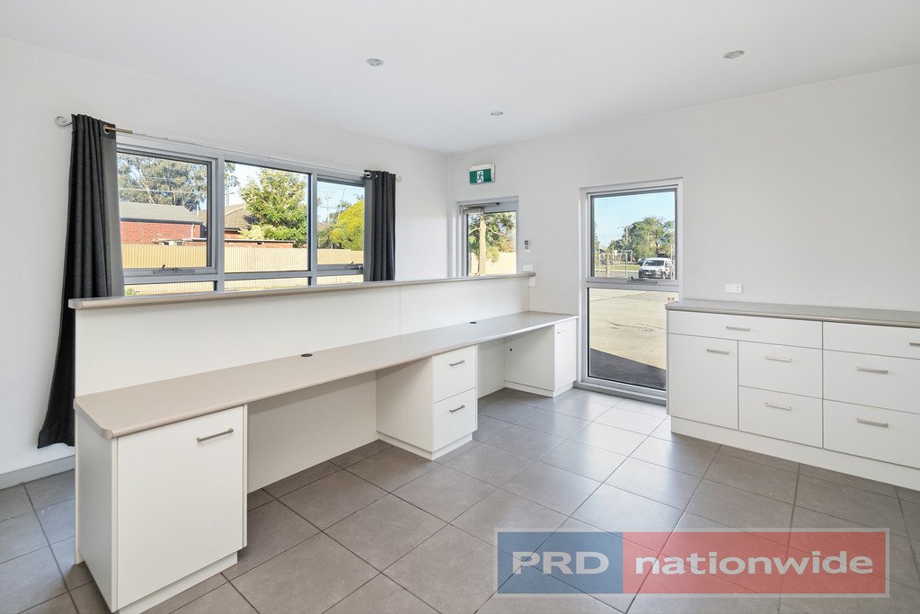 102 Whitelaw Avenue DELACOMBE 2