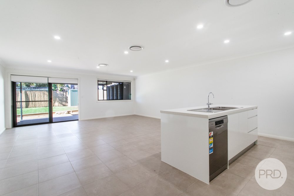 102 York Road SOUTH PENRITH 7