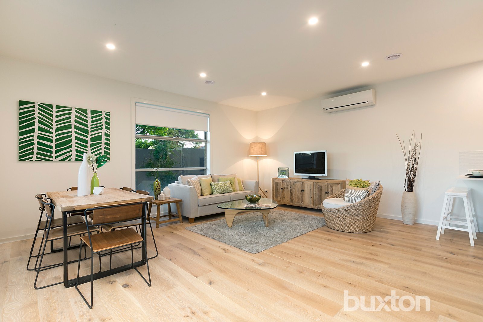 Gallery: 1020 Nepean Highway
