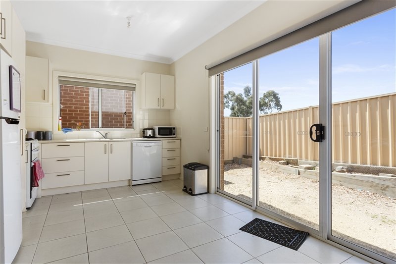 10/20 O'Neill Street NORTH BENDIGO 4