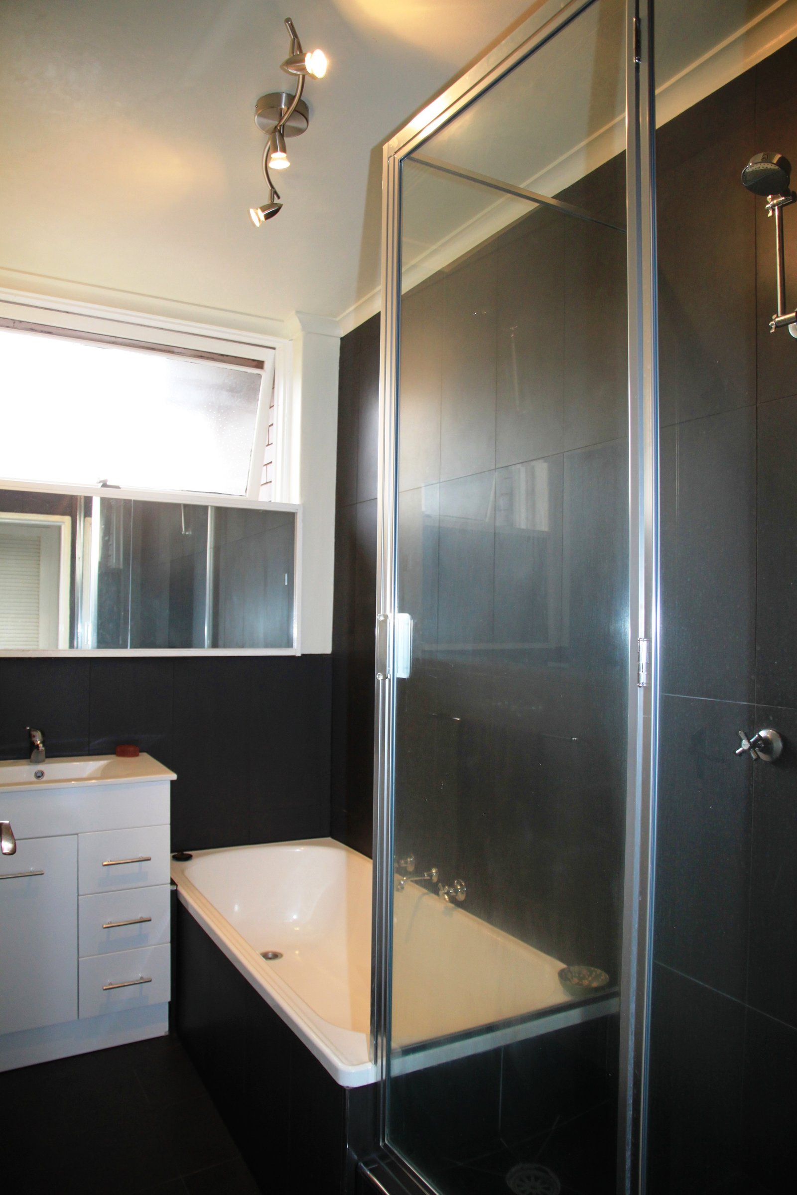 Gallery: 10/20 Tennyson Street