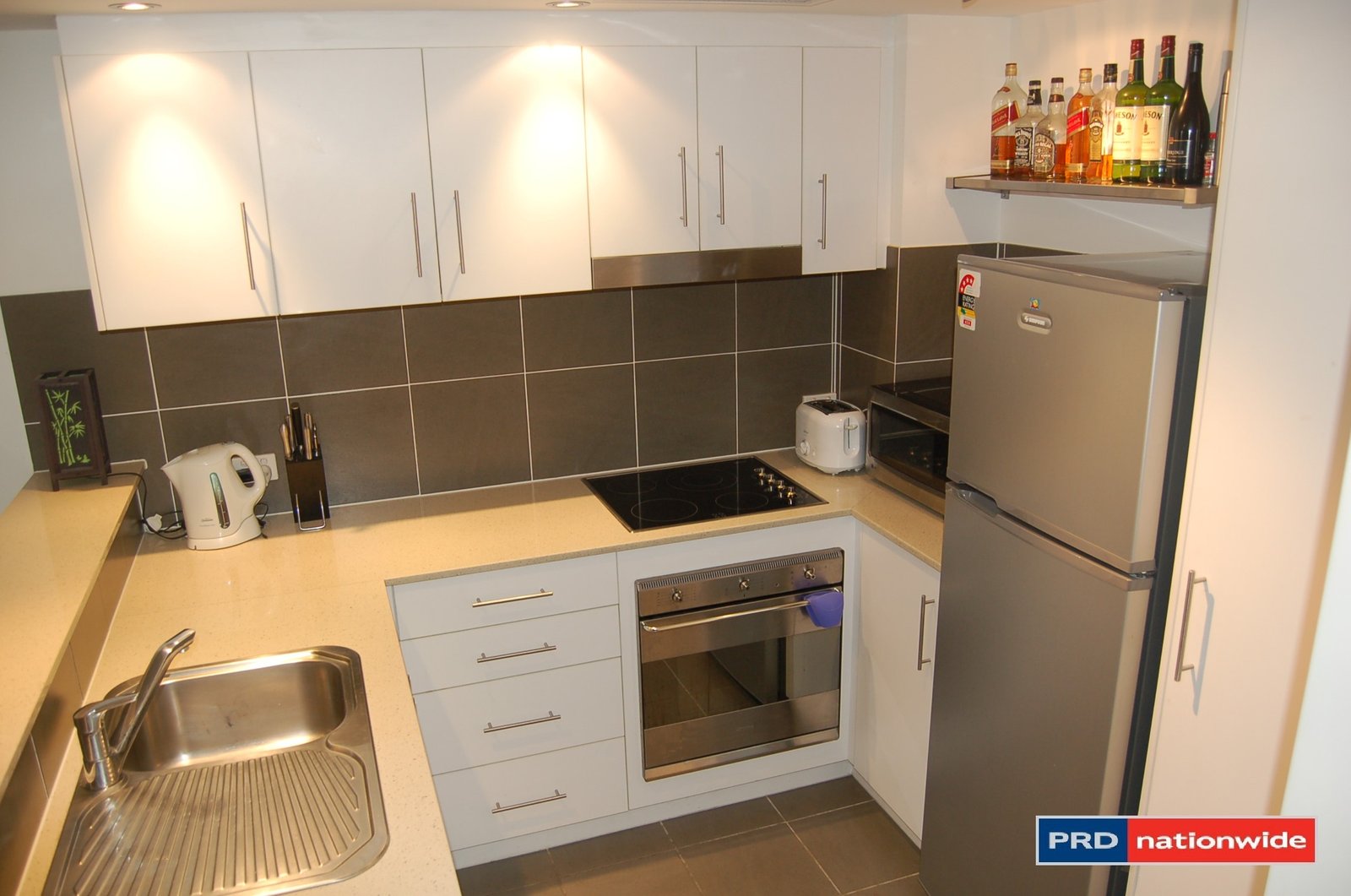 1020/1 Ocean Street BURLEIGH HEADS 2