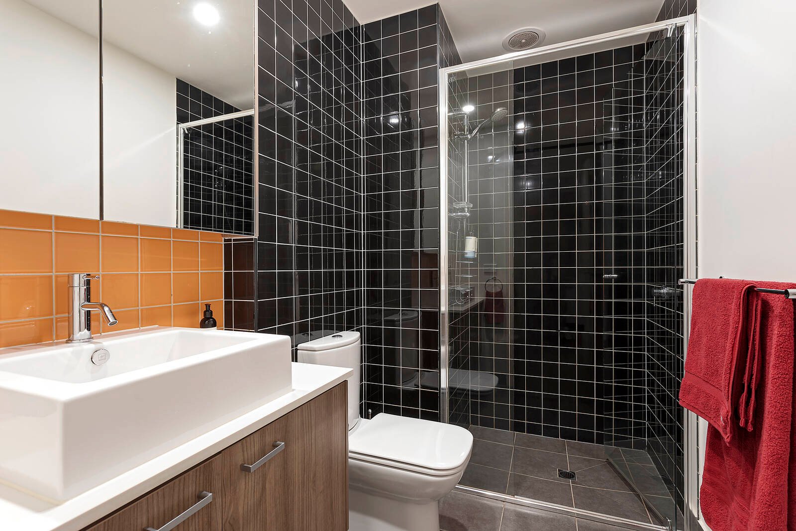 Real Estate and Property in 10/201 Ormond Road, Elwood, VIC