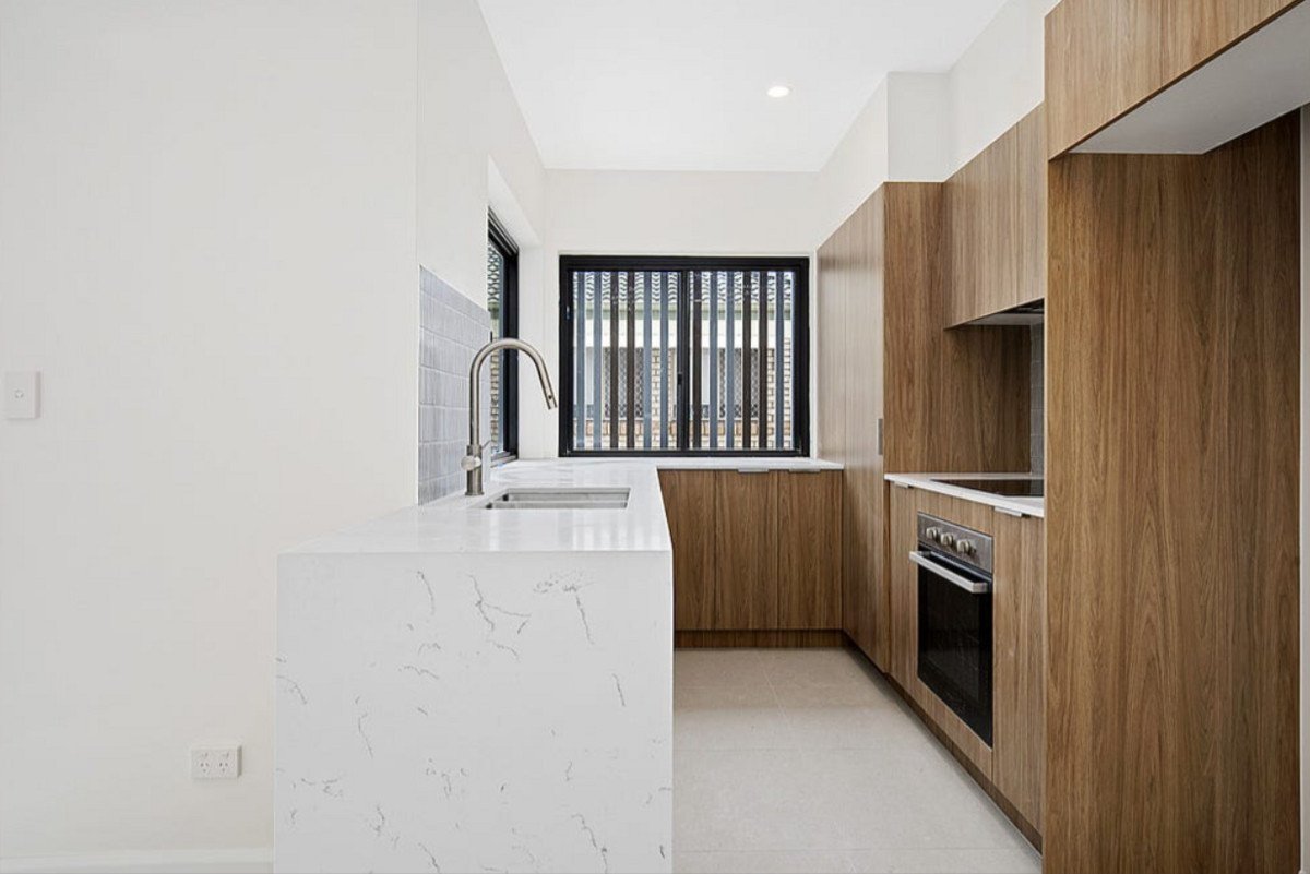 10/2044 Gold Coast Highway Miami 2