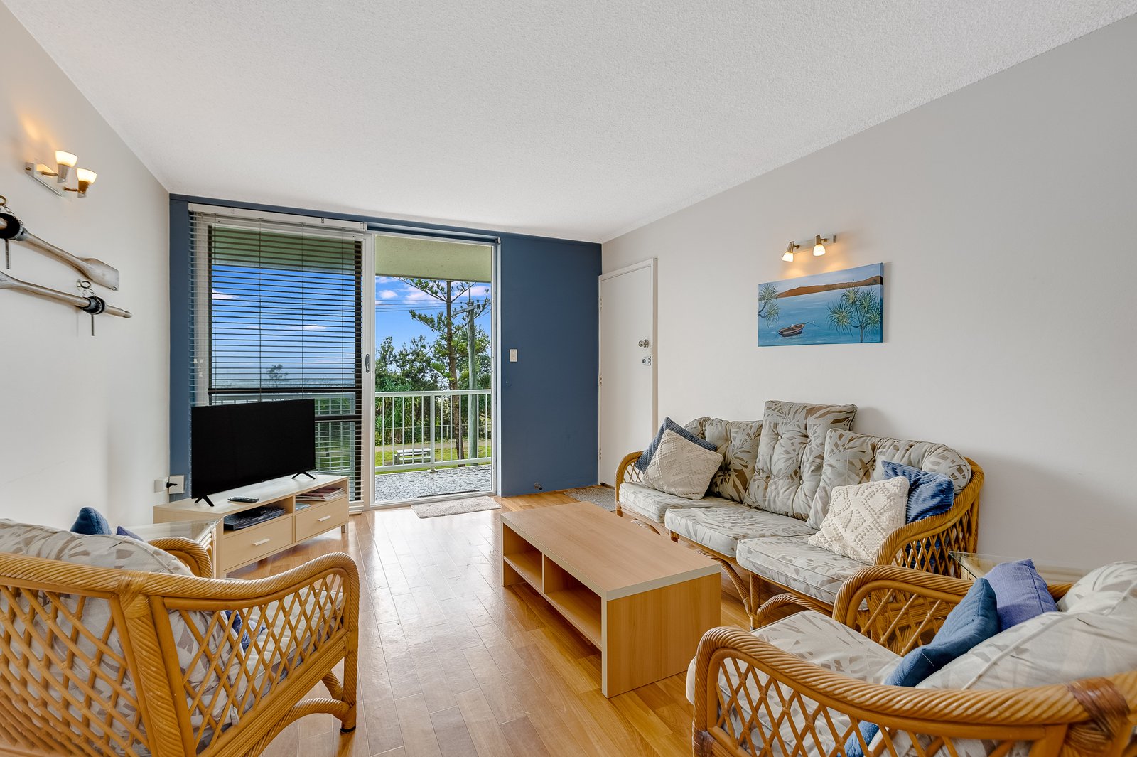 10/206-210 Pacific Parade BILINGA 7