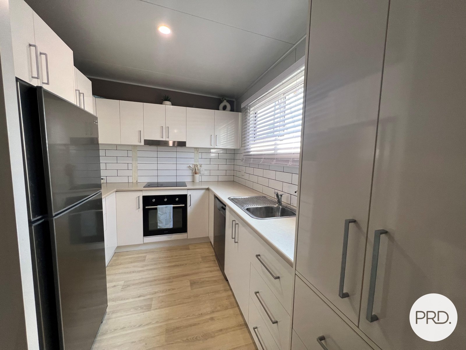 102/1 JACARANDA Drive BOYNE ISLAND 11