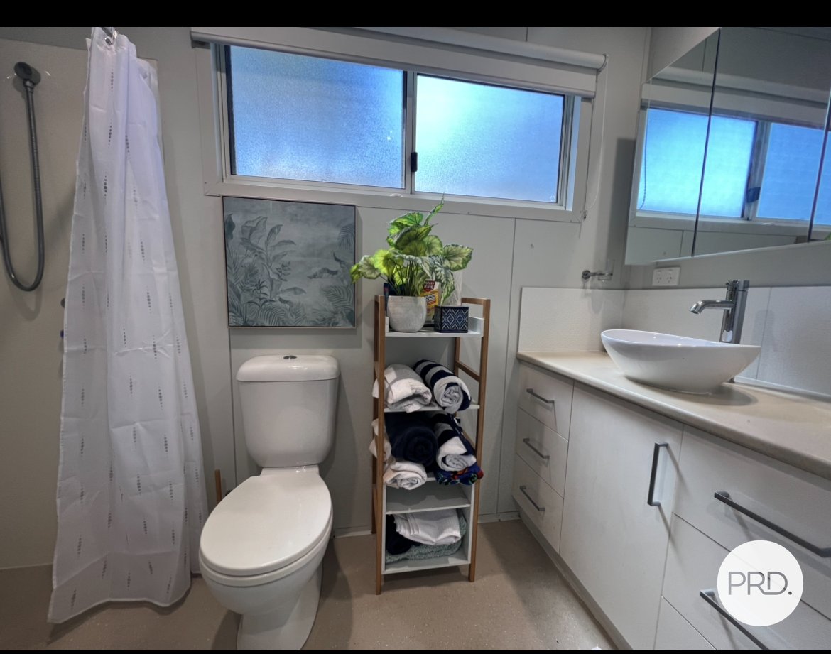 102/1 JACARANDA Drive BOYNE ISLAND 12