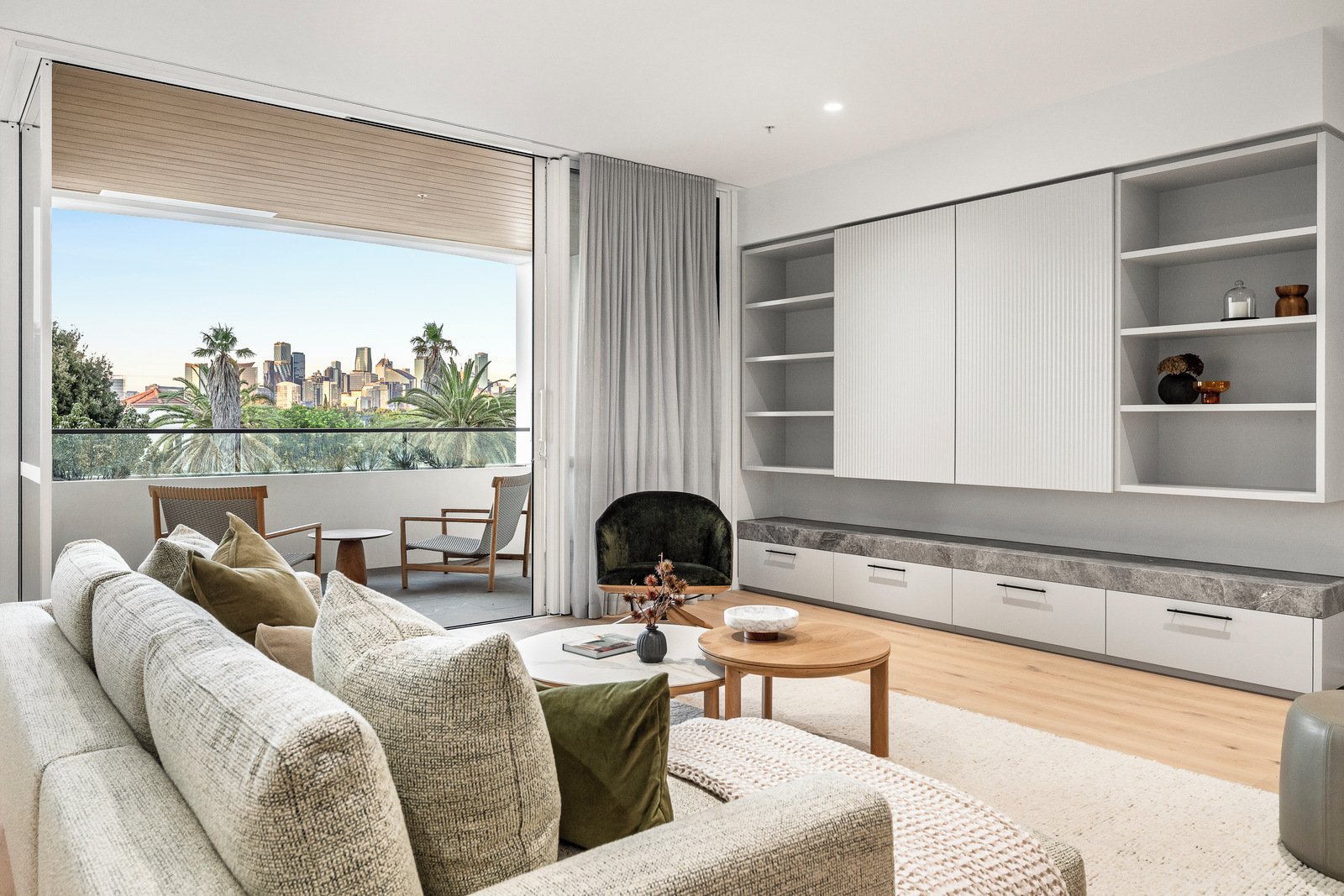 102/103 Beach Street, Port Melbourne, 3207