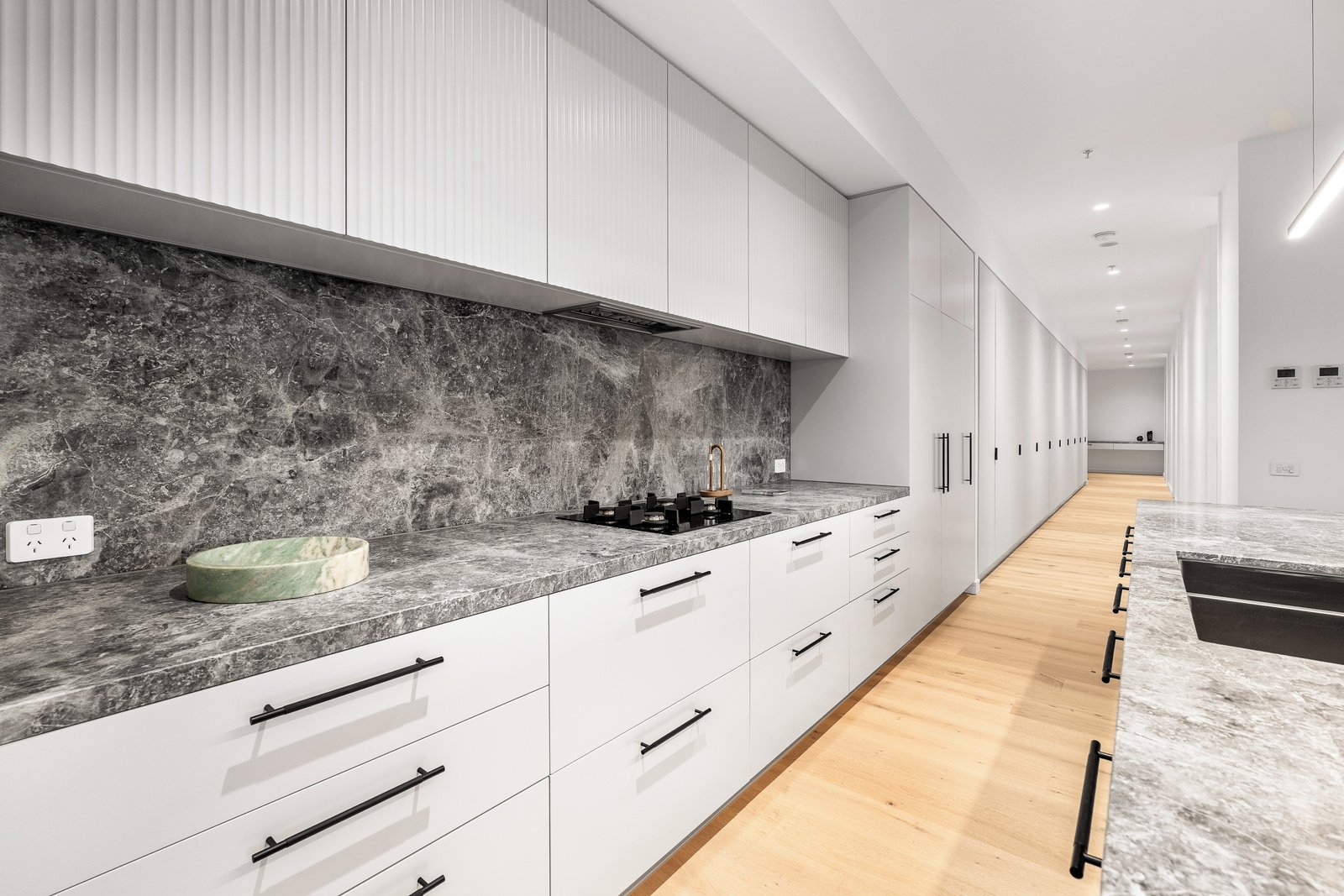 102/103 Beach Street, Port Melbourne, 3207