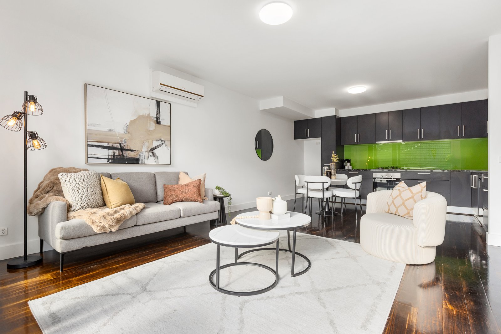 Gallery: 102/120 Hotham Street