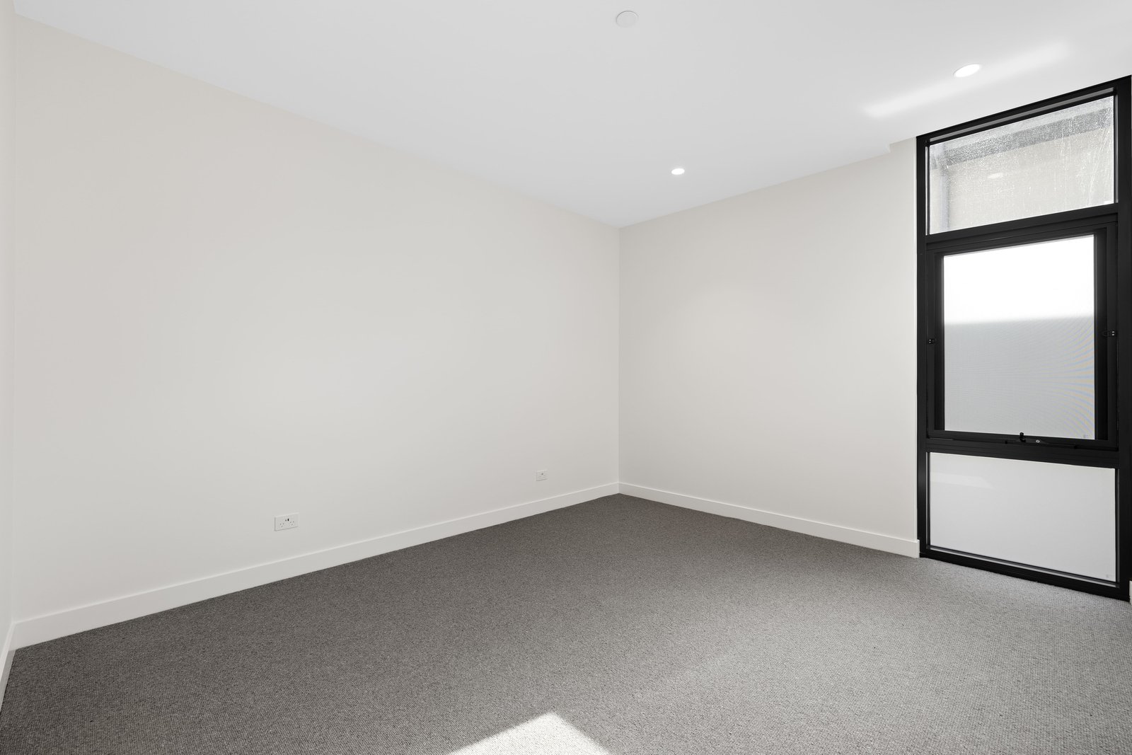 Gallery: 102/129 Martin Street