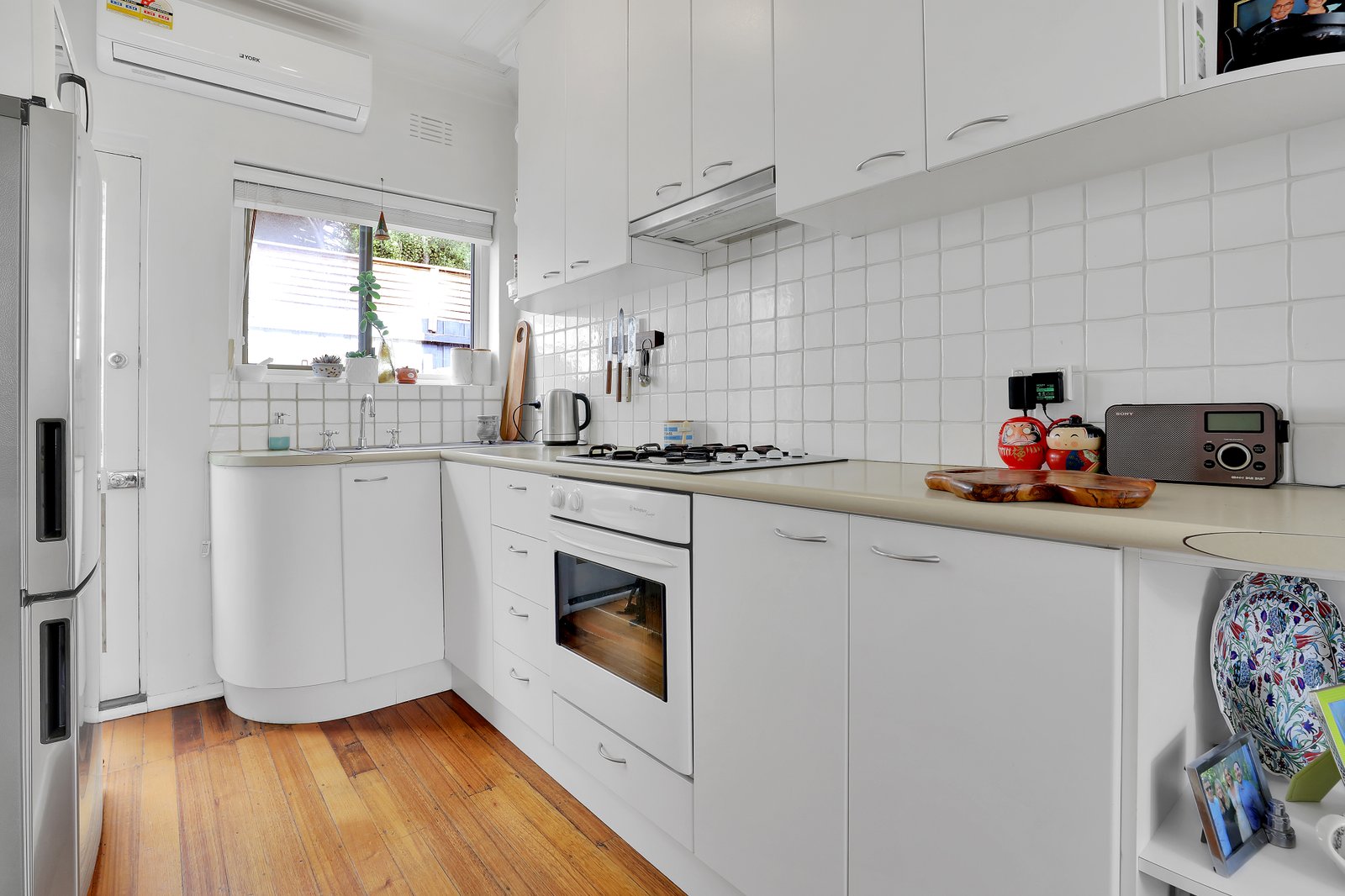 Gallery: 10/214 Beach Road