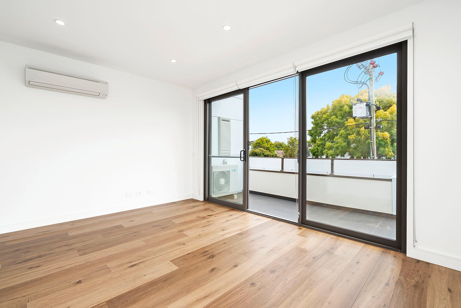 Gallery: 102/14 Laurel Street