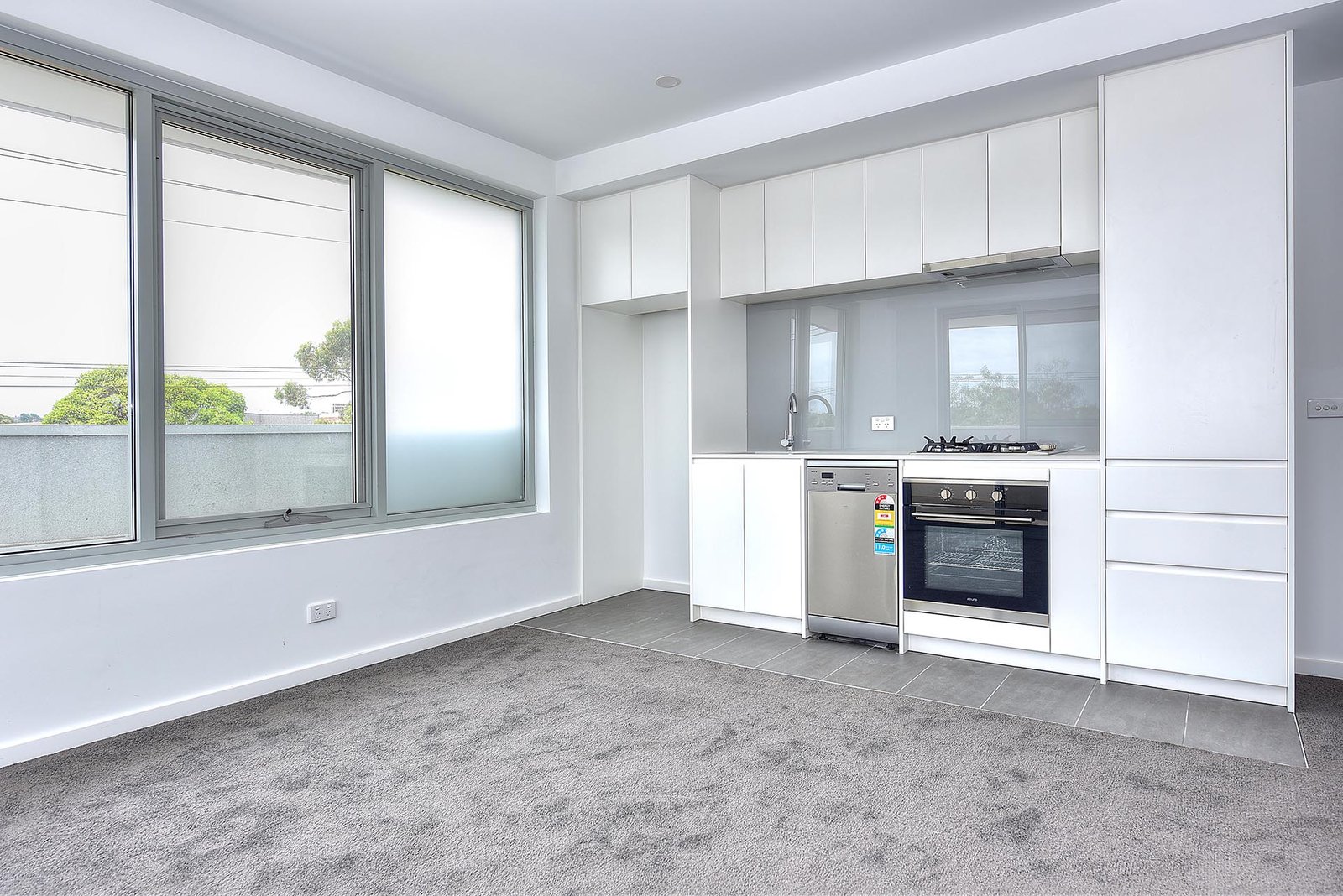 Gallery: 102/16-18 Dalgety Street