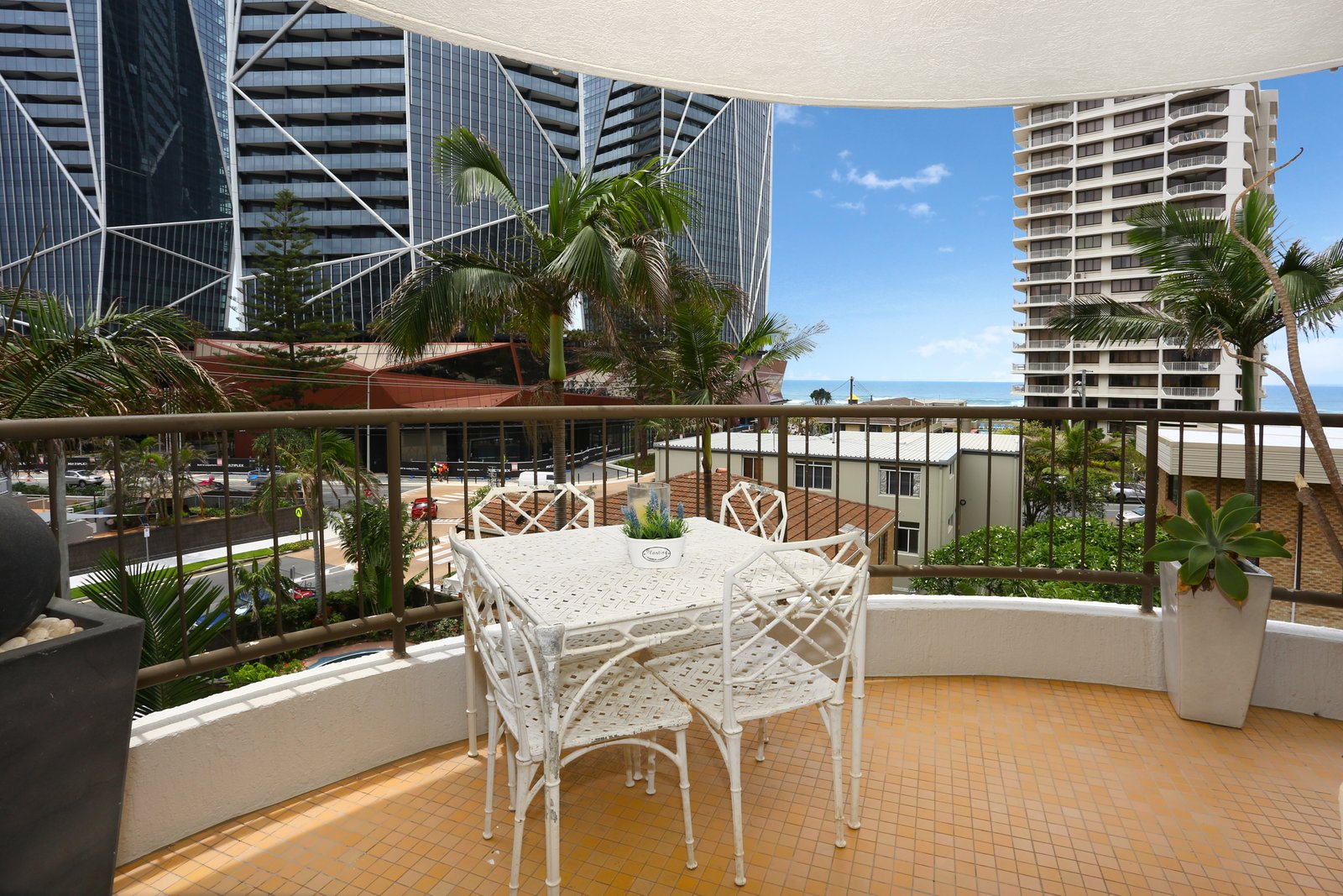 10/219 Surf Parade SURFERS PARADISE 10