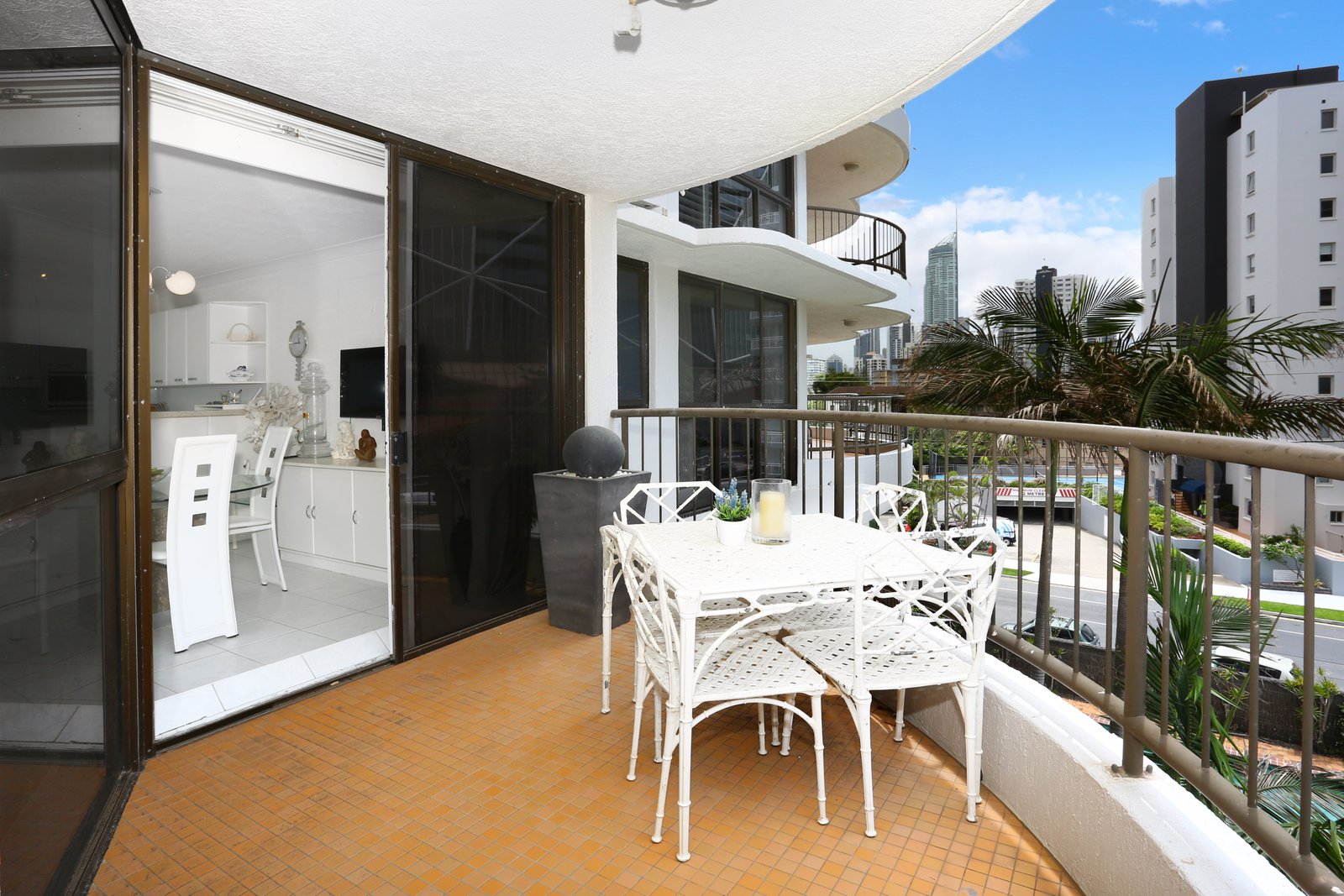 10/219 Surf Parade SURFERS PARADISE 11