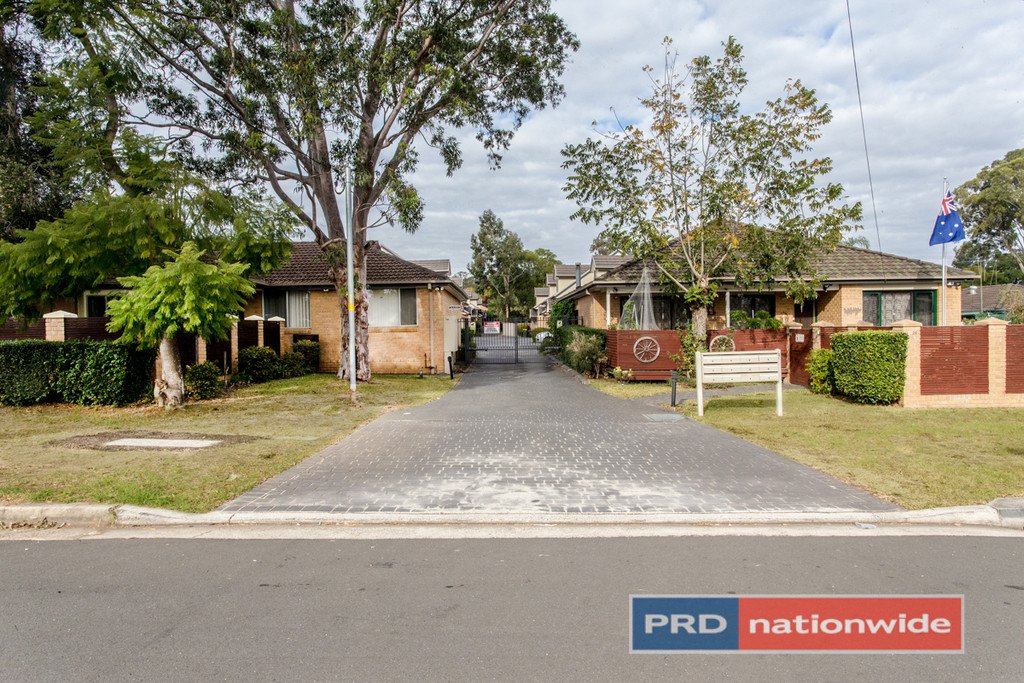10/22-24 George Street KINGSWOOD 1