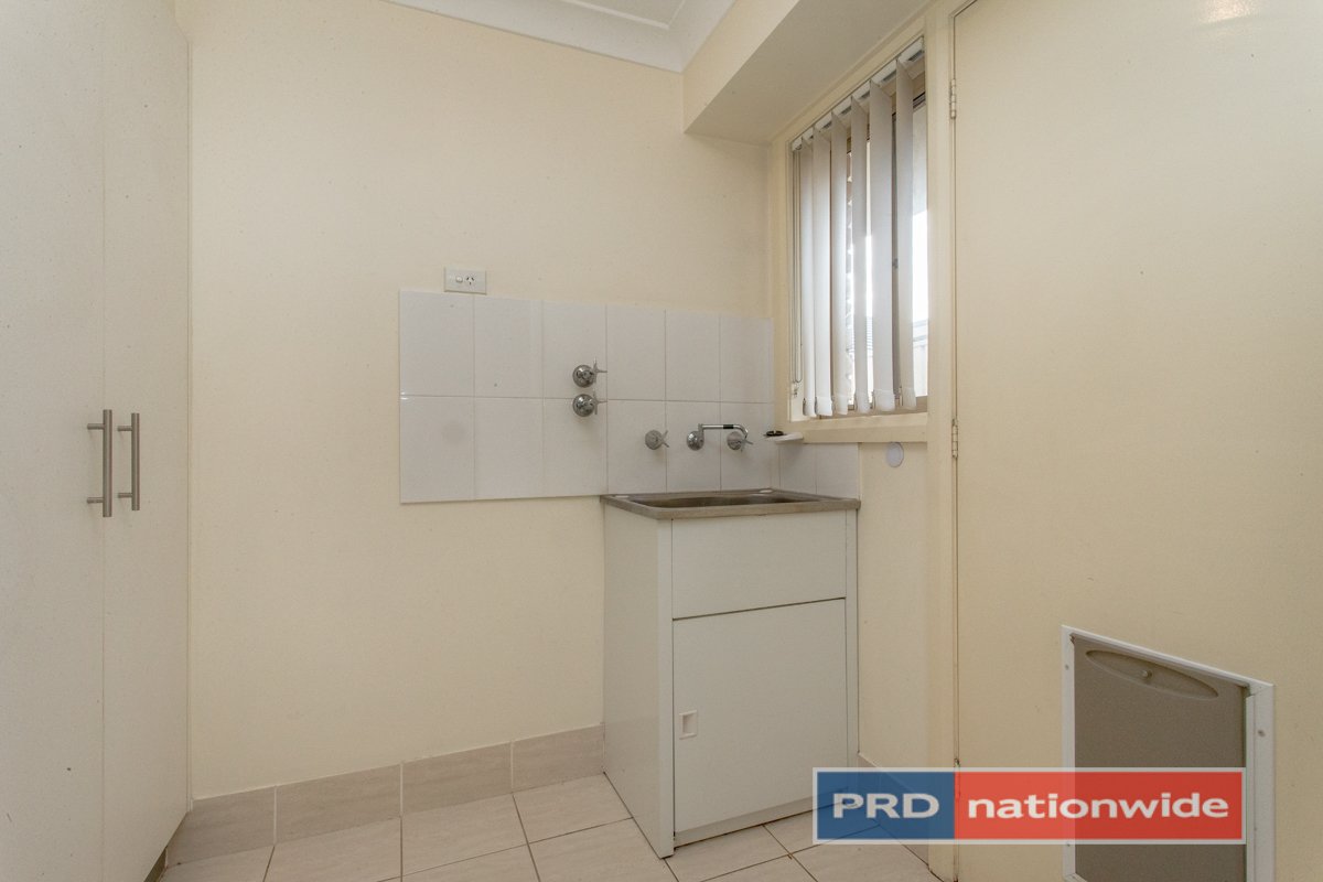 10/22-24 George Street KINGSWOOD 8