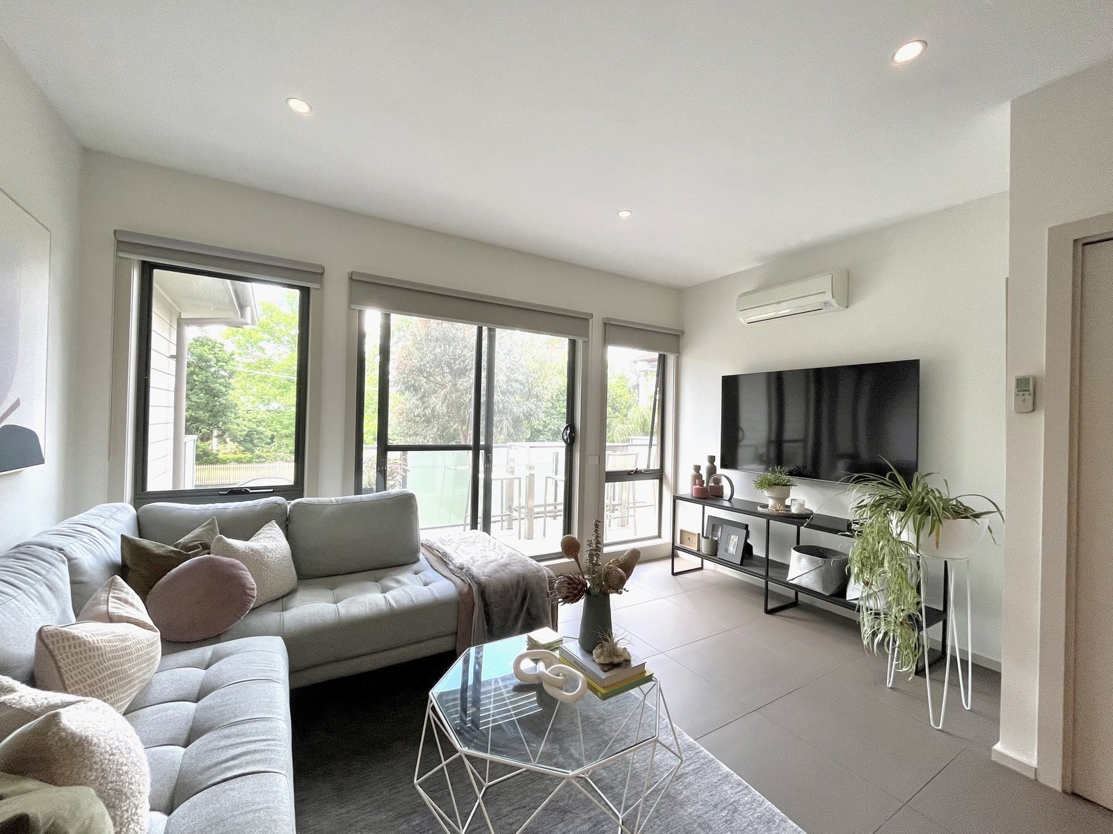 Gallery: 102/2 Albert Avenue