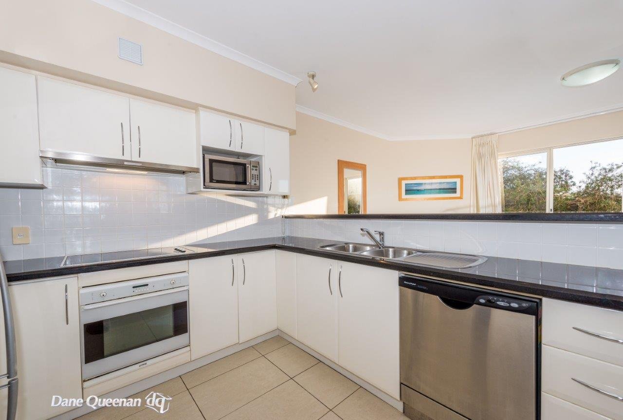 102/2 Messines Street SHOAL BAY 12