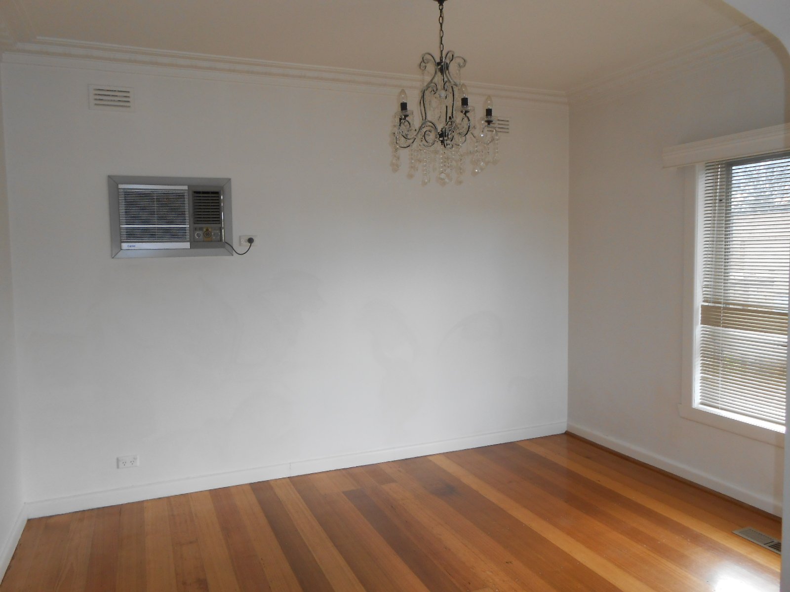 Gallery: 1022 Nepean Highway