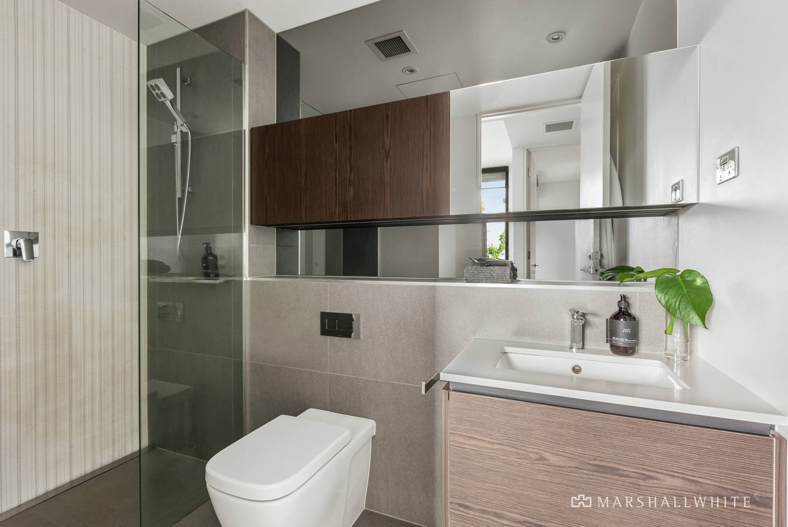 10/220 Canterbury Road, Canterbury, VIC