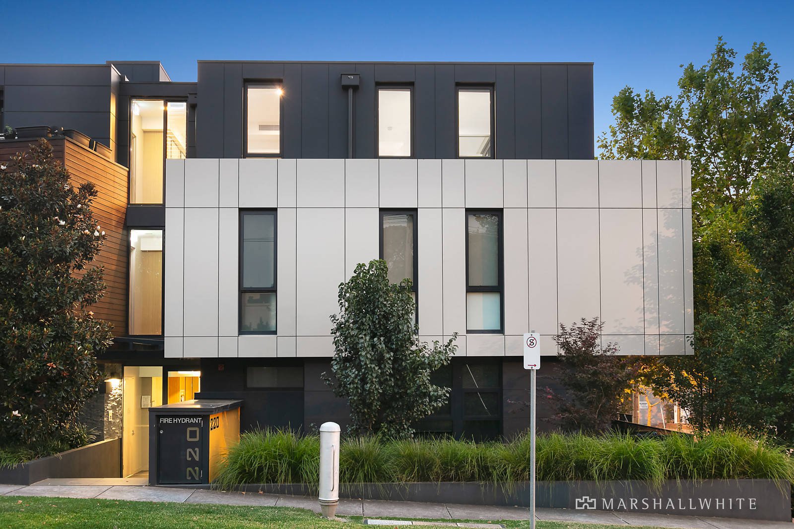 10/220 Canterbury Road, Canterbury, VIC