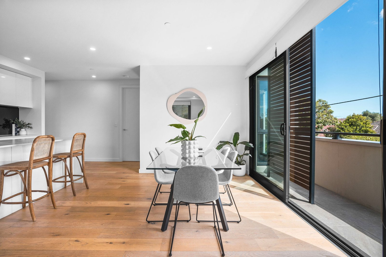 Gallery: 102/21 Belsize Avenue