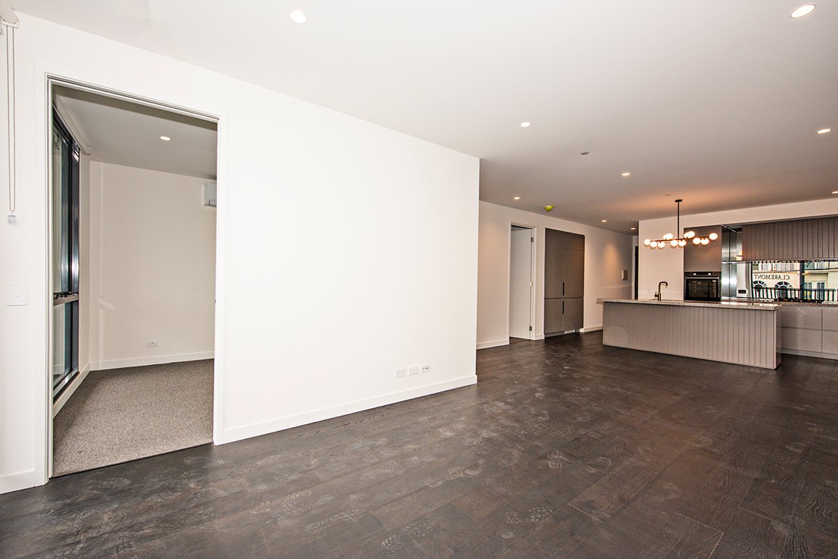 Gallery: 102/240 McKinnon Road