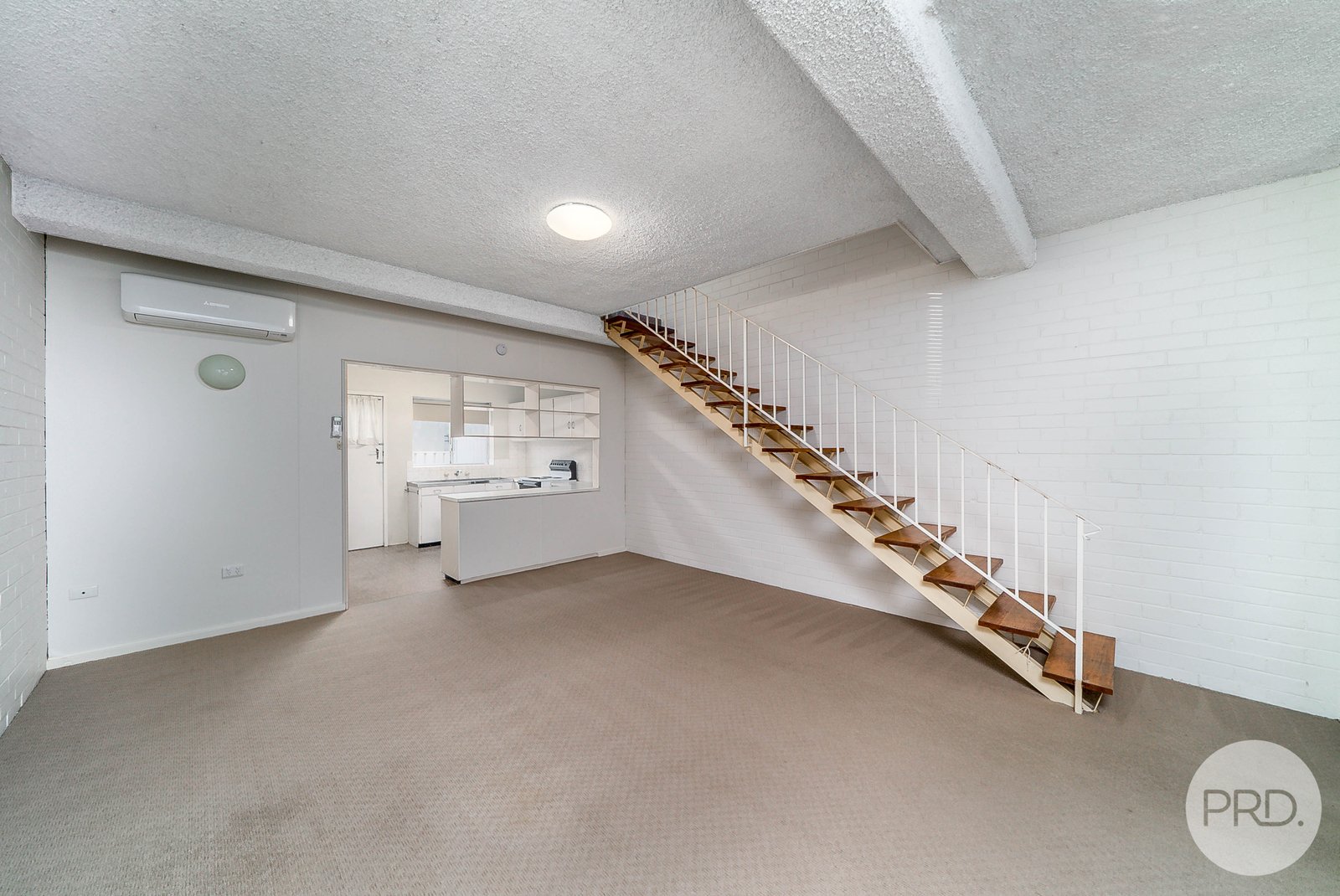 10/23 Day Street WAGGA WAGGA 3