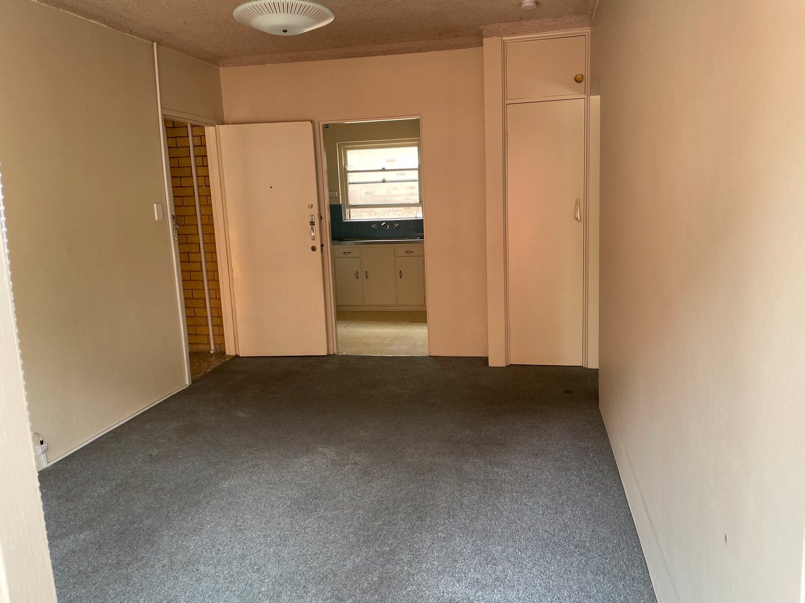 10/23 Gloucester Rd  HURSTVILLE 6