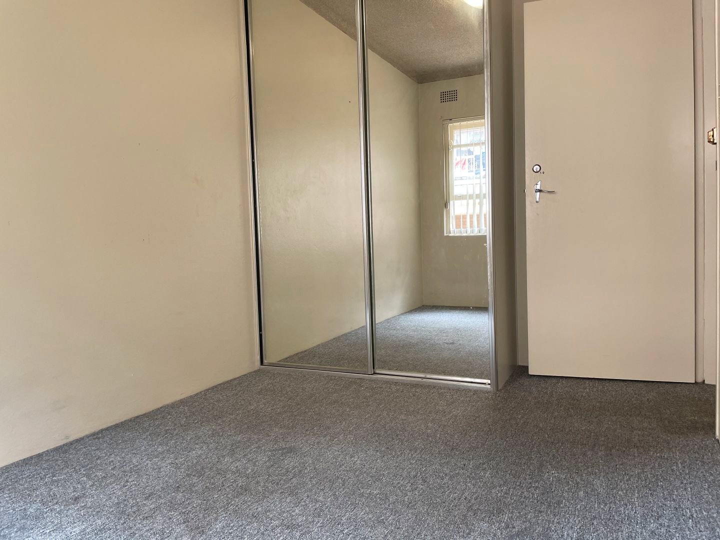 10/23 Gloucester Road HURSTVILLE 6