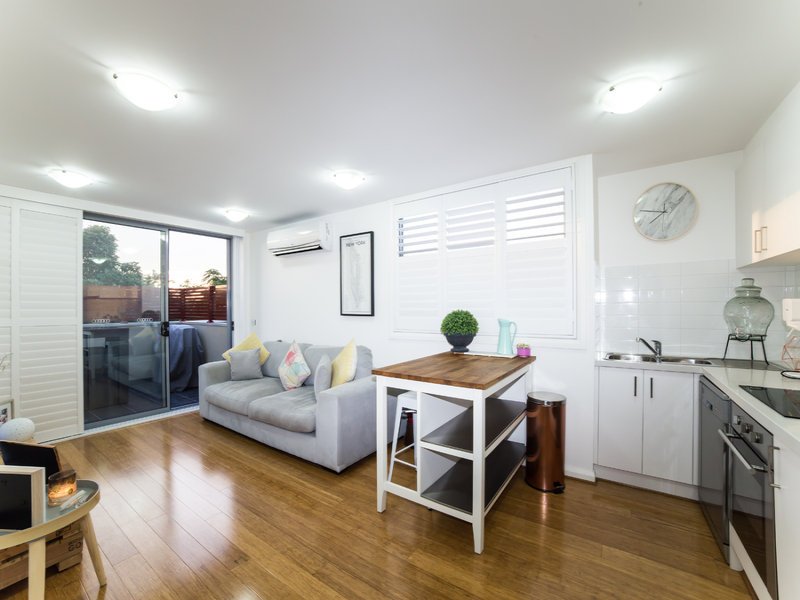 Gallery: 10/230 Williamstown Road