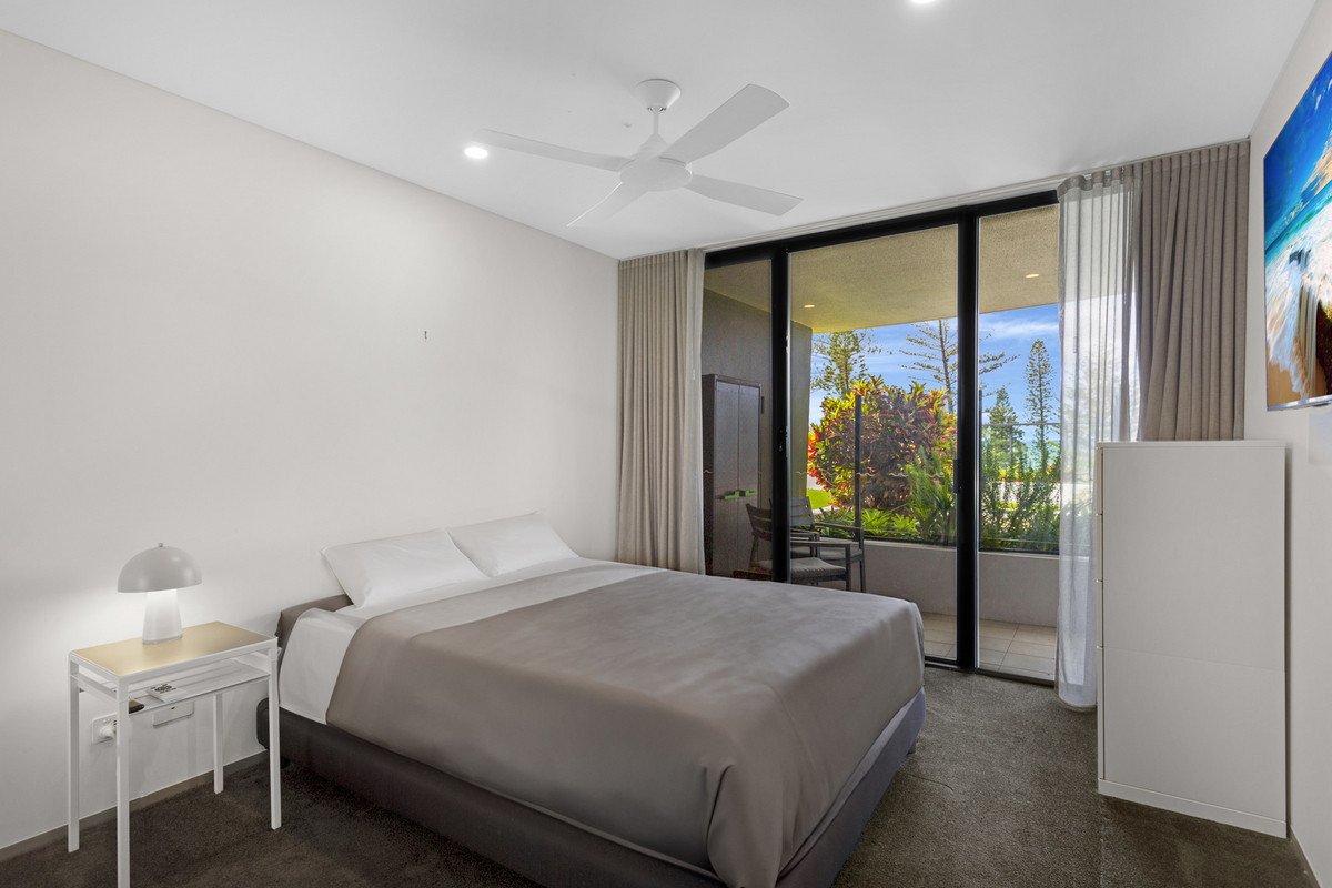1023/2-14 The Esplanade Burleigh Heads 11