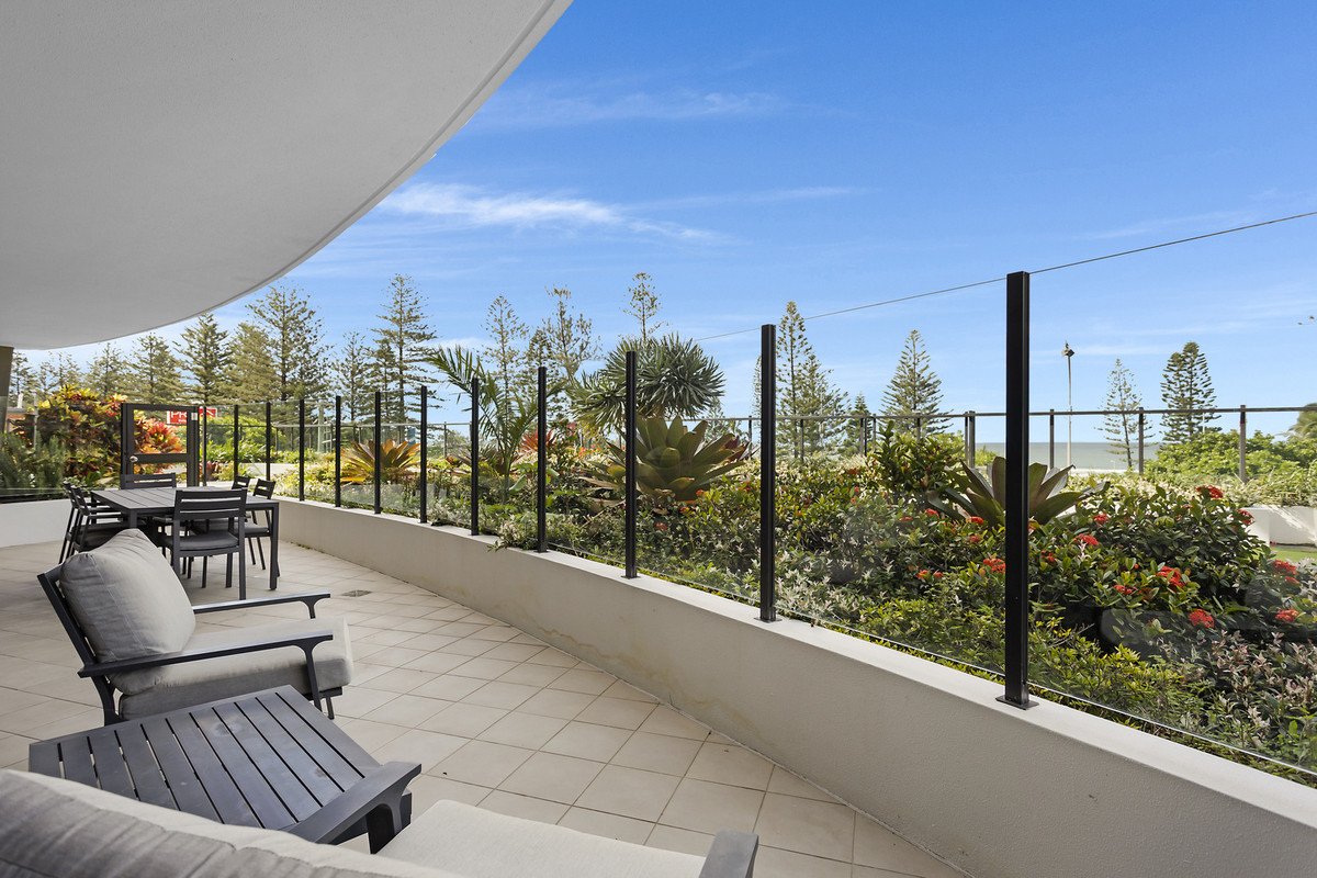 1023/2-14 The Esplanade Burleigh Heads 18
