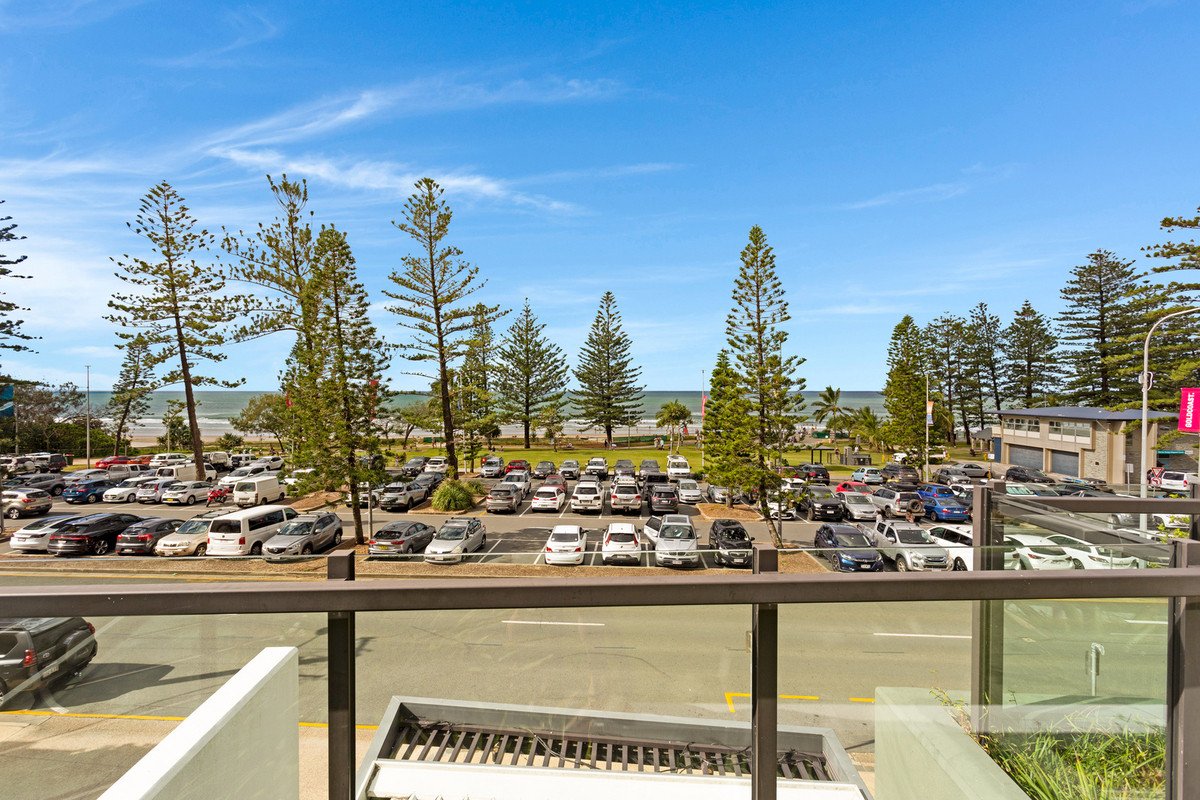 1023/2-14 The Esplanade Burleigh Heads 19