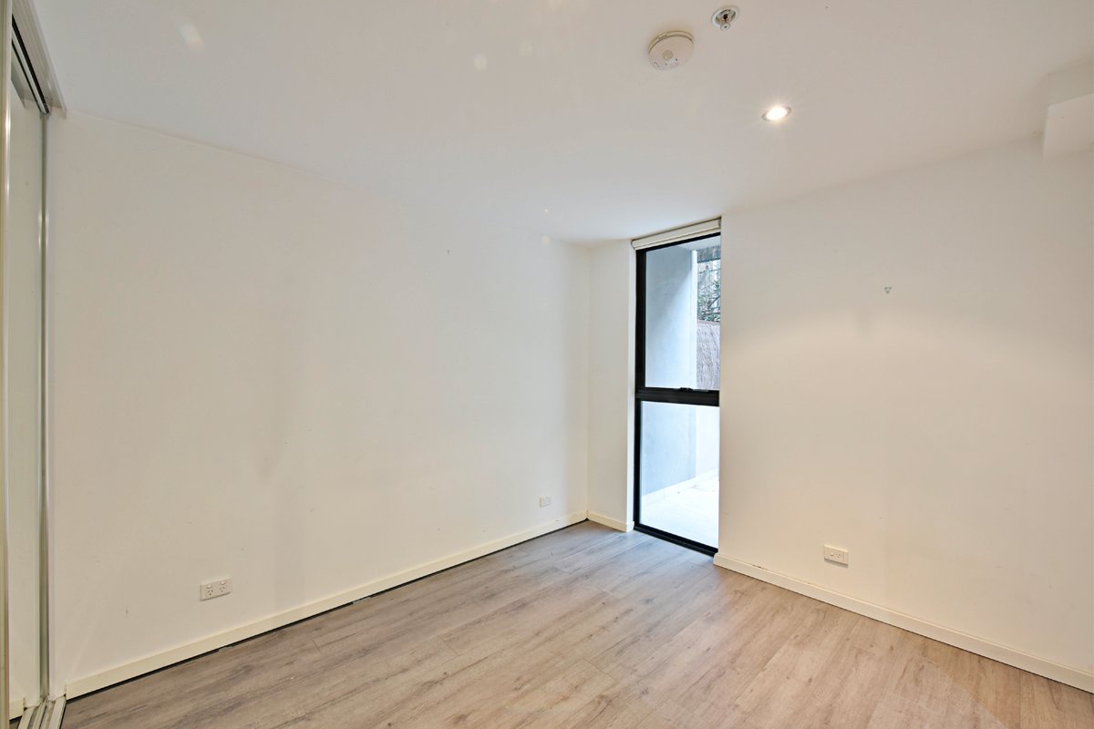 Gallery: 10/233 Dandenong Road