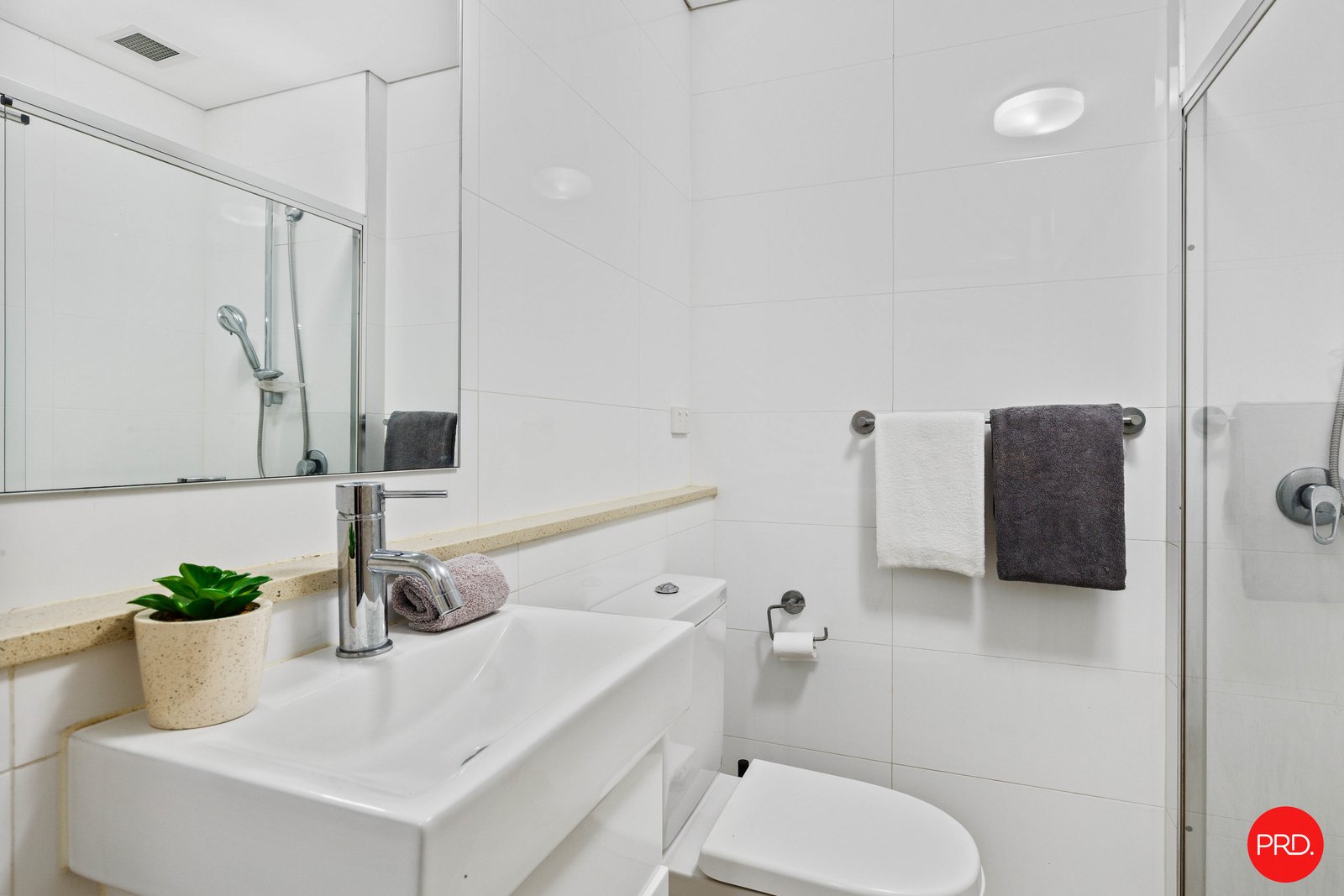 102/4-6 Kensington Street KOGARAH 8