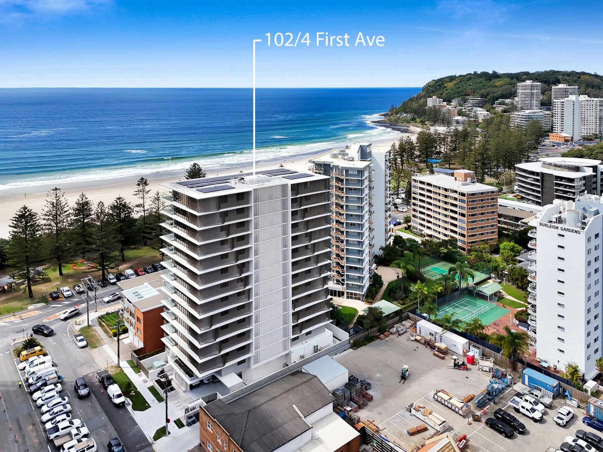 102/4 First Avenue Burleigh Heads 2