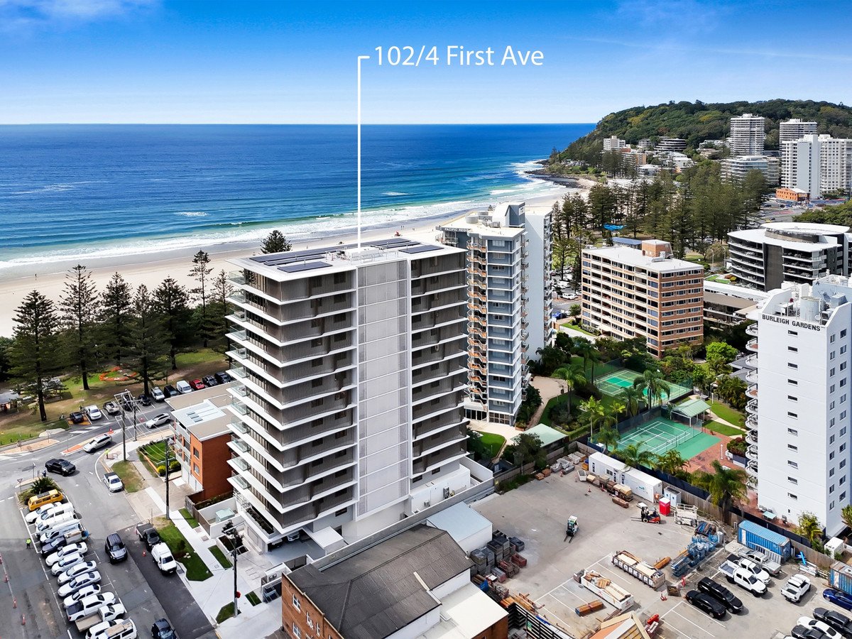 102/4 First Avenue Burleigh Heads 3