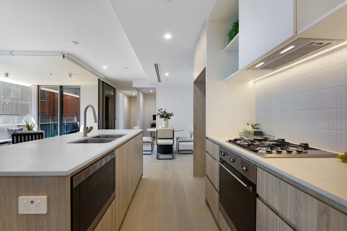 102/4 First Avenue Burleigh Heads 9