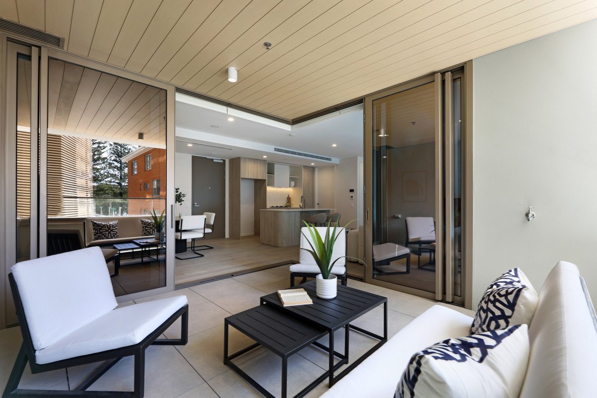 102/4 First Avenue Burleigh Heads 12